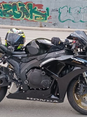 Honda CBR 1000RR 2006 μεταχειρισμένη αγωνιστική μοτοσυκλέτα 1000 κ.εκ.