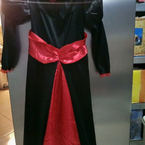 Vampire costume used for ages 8-11