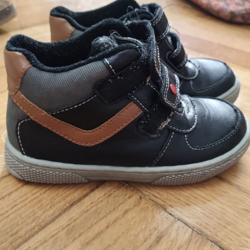 Boys' shoes size 26, sandals, slippers and boots set