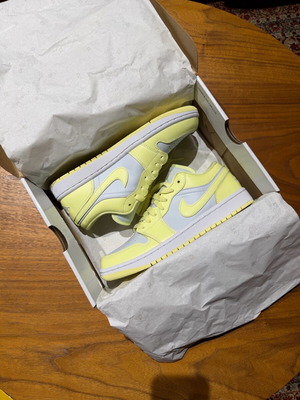 Jordan 1 Low Lemon Twist αθλητικά καινούργια, μέγεθος 39, άσπρο και κίτρινο