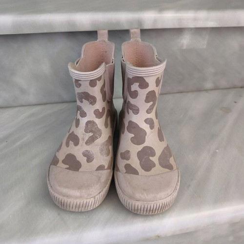 H&M kids rubber boots used, size 31, beige pink