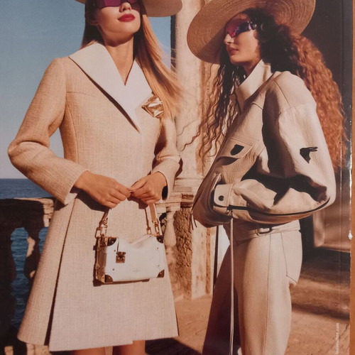 Elle magazine December 2024 issue 431 new
