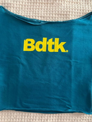 BDTK crop top teal like new, size S