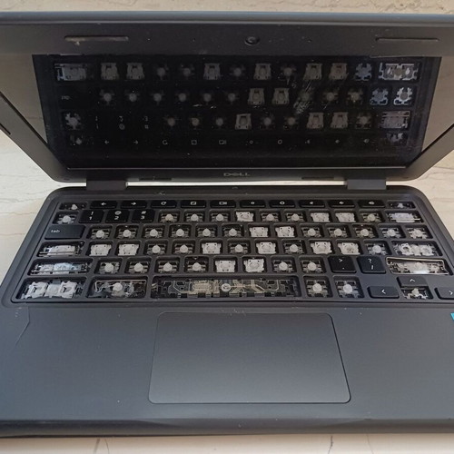 Laptop Chromebook 3120 used for spare parts