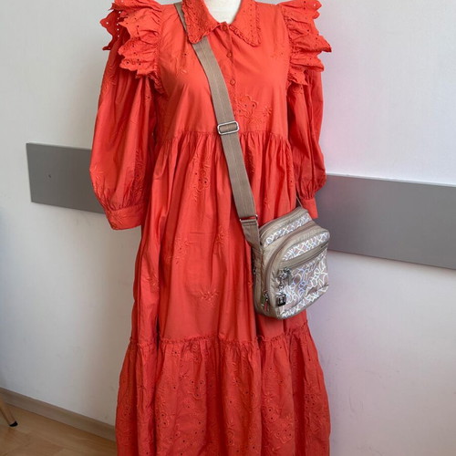 Zara maxi dress like new, orange embroidered cotton, size M