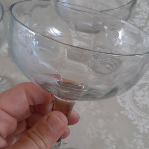 Vintage champagne glasses used, set of 6 with carved designs