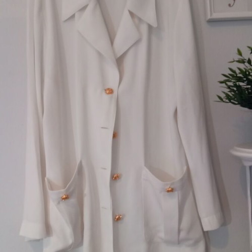 Vintage oversized white shirt jacket with beautiful buttons like new
