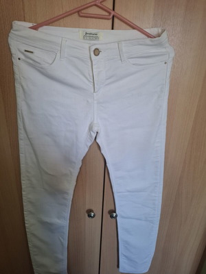 Stradivarius white elastic pants like new, size L