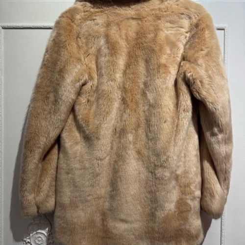 Pull & Bear fur size Small like new, beige