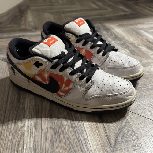 Nike SB Dunk Low Raygun sneakers used, size 45.5
