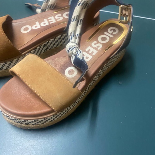 Gioseppo platform espadrille sandals size 37 used, white and brown
