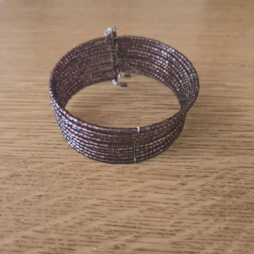 Bracelet handcuff with stones like new