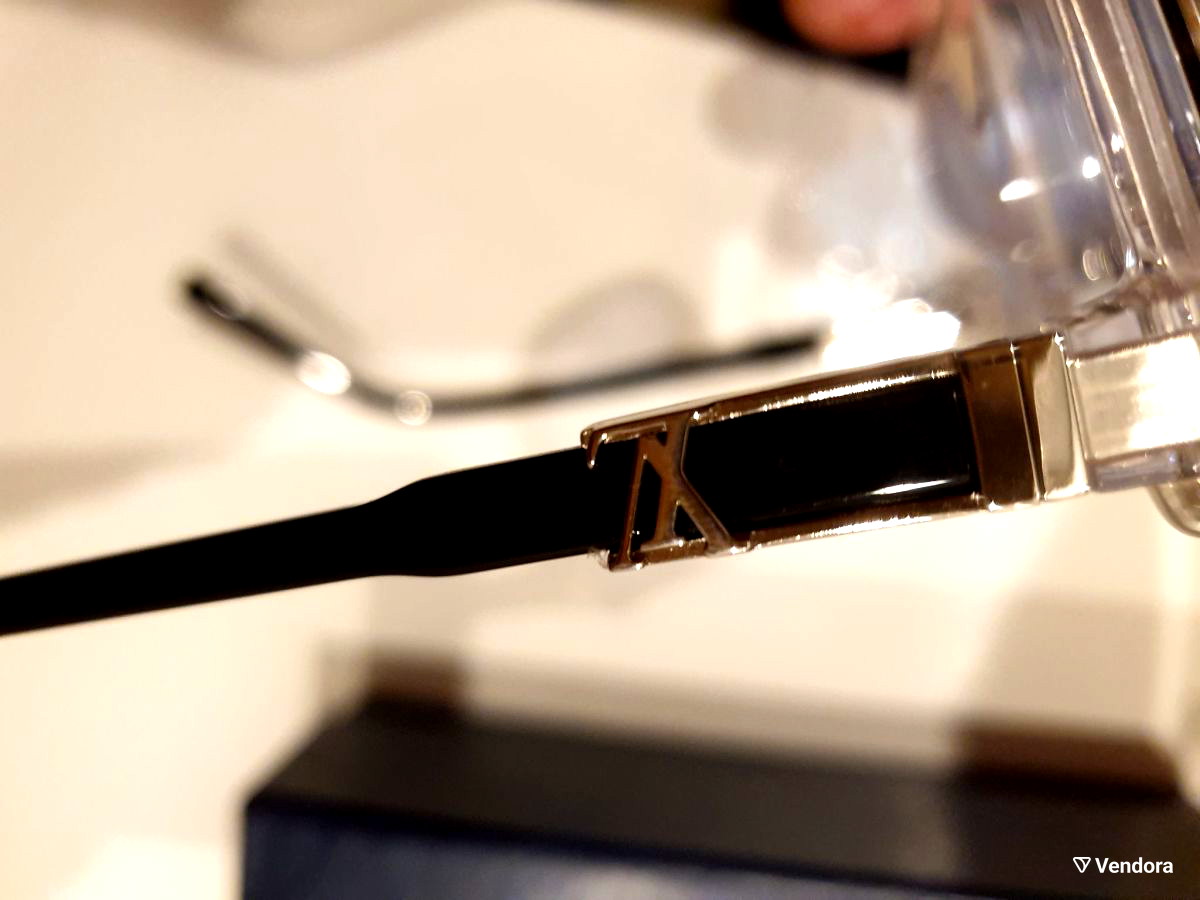 Γυαλια ηλιου Louis vuitton satellite… € 250,00 Vendora