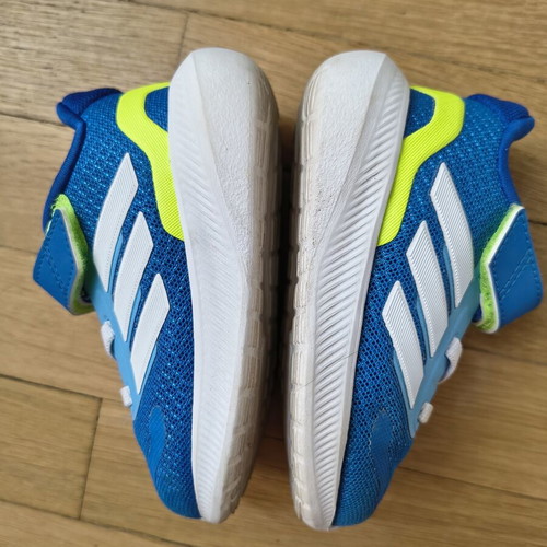 Adidas baby shoes size 21