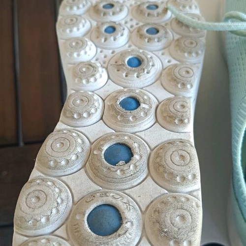 Geox Respira women's athletic shoes size 37 like new multicolor