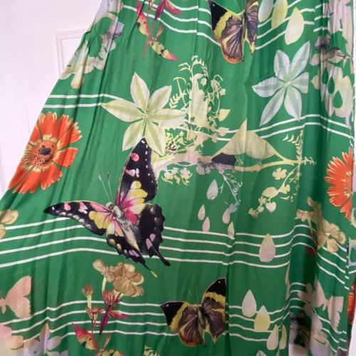 Zara long dress used, size medium, satin fabric