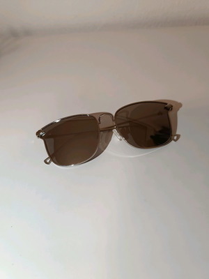 Mirror sunglasses used
