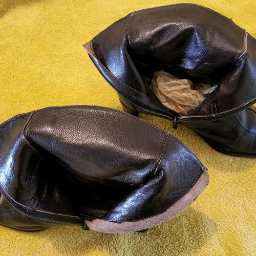 Boots used size 37 Made in Italia black with 5cm heel genuine leather