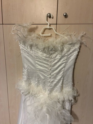 Jota Matiaki wedding dress white satin strapless with feathers and crystals like new, size S-M