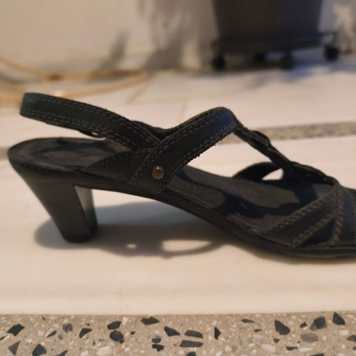 Black sandals used No 38.5, German leather with 4 cm heel