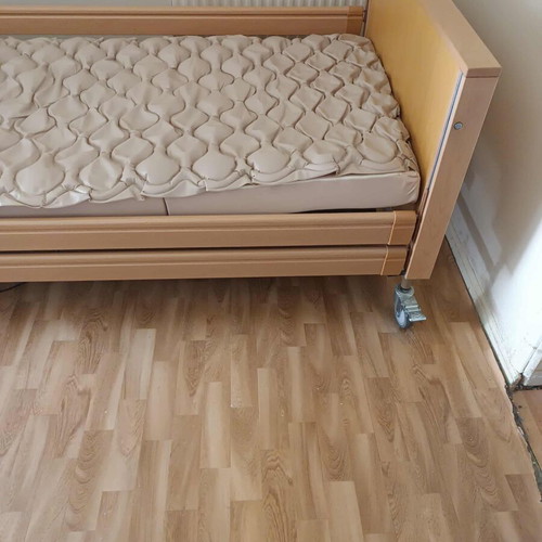 Electric hospital bed Libra like new