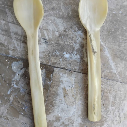 Handmade horn spoons like new, vintage, set of 2