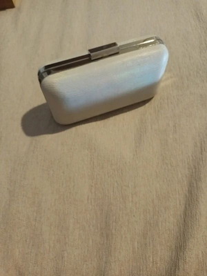 Clutch ιριδιζόν μεταχειρισμένο, λευκό και ασημί