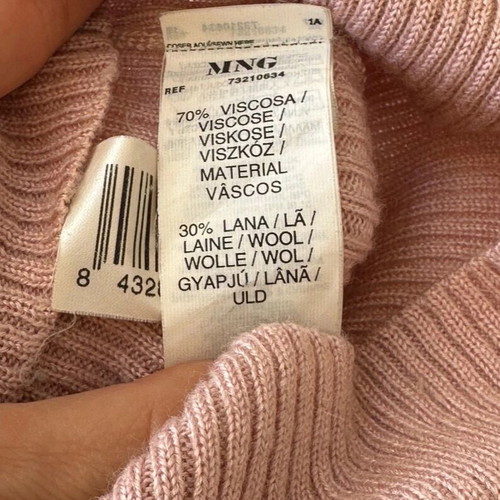 Mango sleeveless turtleneck top like new, size medium, powder pink