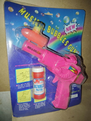 Space toy gun with sounds and bubbles new, 90s style