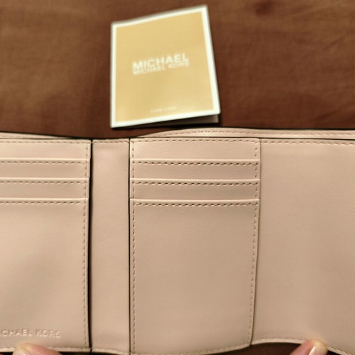 Michael Kors Leida Medium Bifold Wallet, powder blush