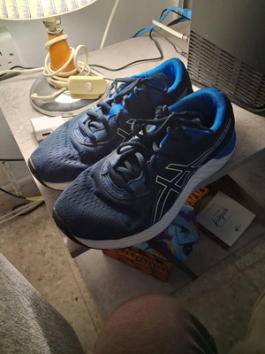 Αθλητικά Asics Gel Excite 8 μπλε, μέγεθος 39, σαν καινούργια