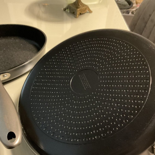 Nonstick frying pan and grill pan set like new, granite coating