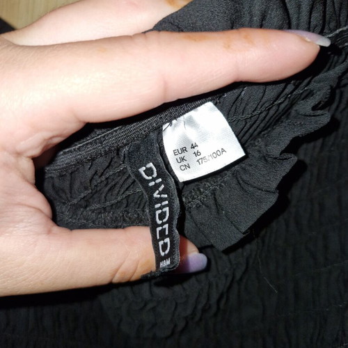 Black blouse with transparent sleeves like new, size L Forever21