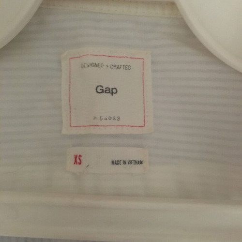 GAP shirt extra small, like new, white