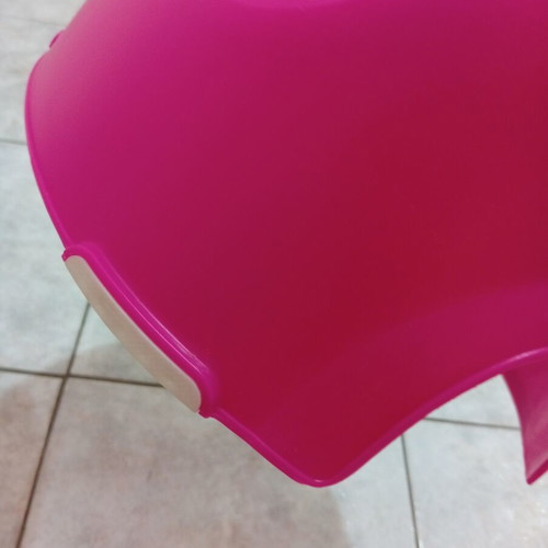 Large potty with removable container