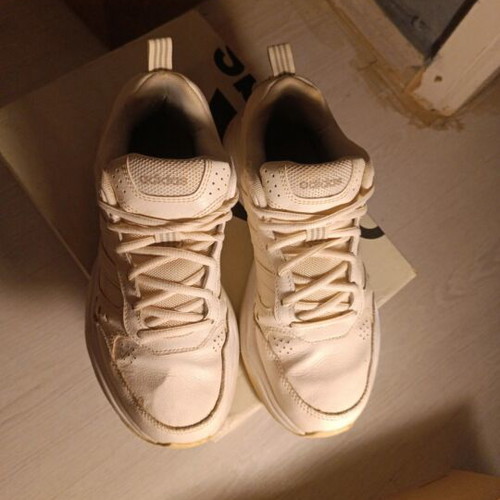 Adidas Strutter Chunky Sneakers like new, size 40, white beige