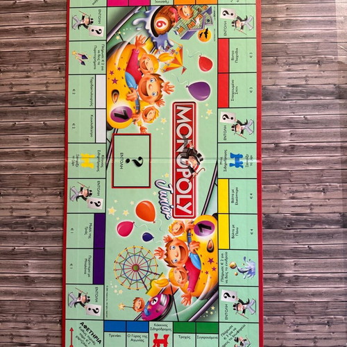 Monopoly Junior board game like new