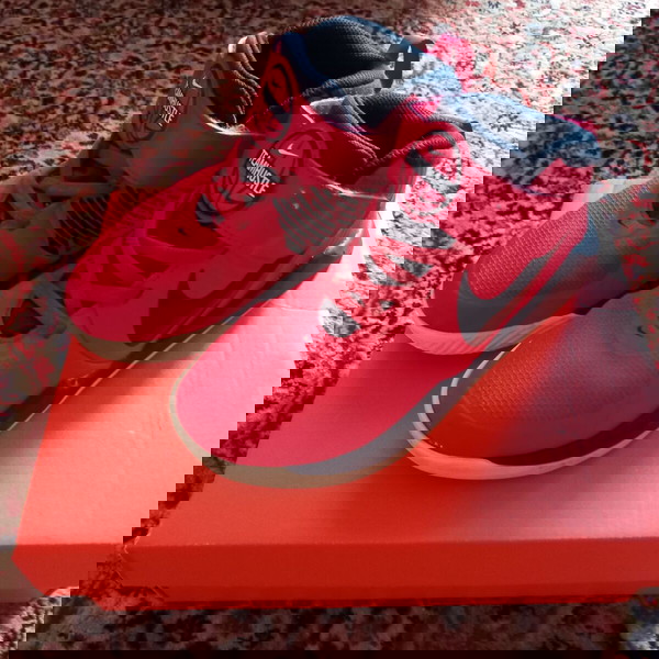 Nike team hustle no32