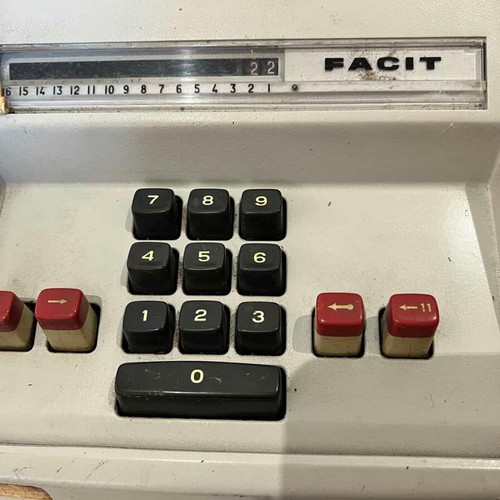 Facit Sweden CM2-16 mechanical calculator used, 1960s