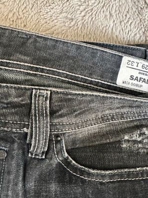 Дънки Diesel Safado 29w-32l прав модел като нови, черни