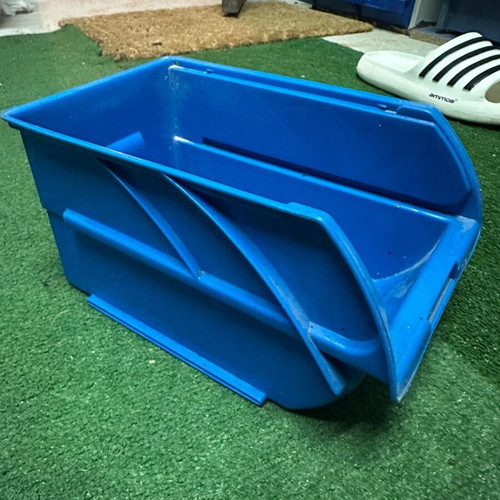 Plastic storage boxes used, pack of 50 pieces