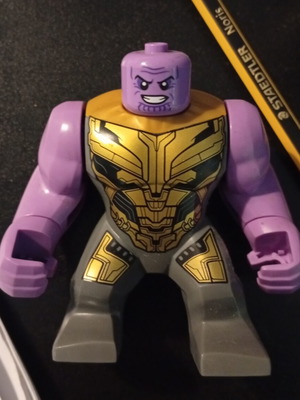 Thanos LEGO 76192 giant Avengers body