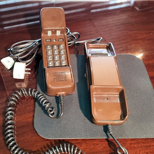 Vintage POST KFeAp 372-2 Corded Phone 1986 Like New, Brown