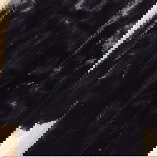 Αφορετη γούνα medium μαύρη με κοντό πέλος και στρογγυλό γιακά καινούργια