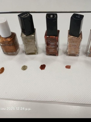 Nail polishes used, pack of 4 Essie and Peggy Sage