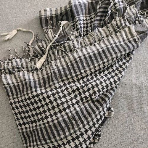 Palestinian scarf black and white used