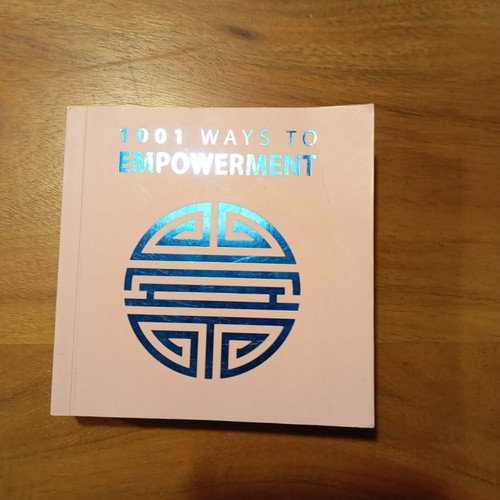 1001 Ways to Empowerment книга като нова, на гръцки език