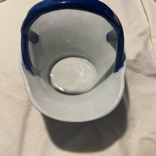 Ornament pot basket like new