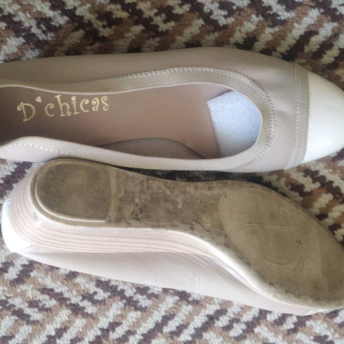 D Chicas Leather Women's Shoes Size 38 Beige like new