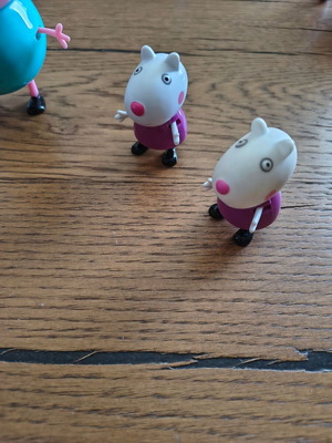 Peppa Pig figures, miniatures